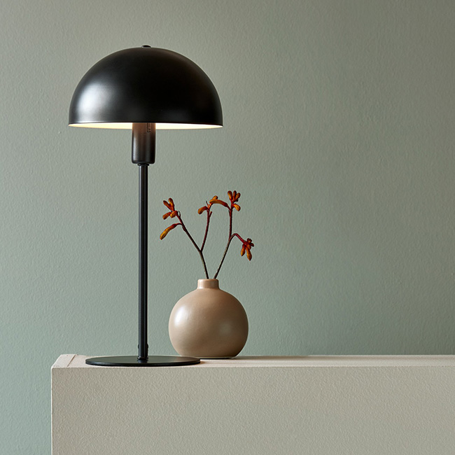 Stolní lampička Nordlux Alton - z kouřového nebo opálového skla