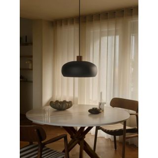 Elegantní novinka Aurelio značky Nordlux svou kombinací dvou různých materiálů okouzlí každého milovníka jednoduchých...